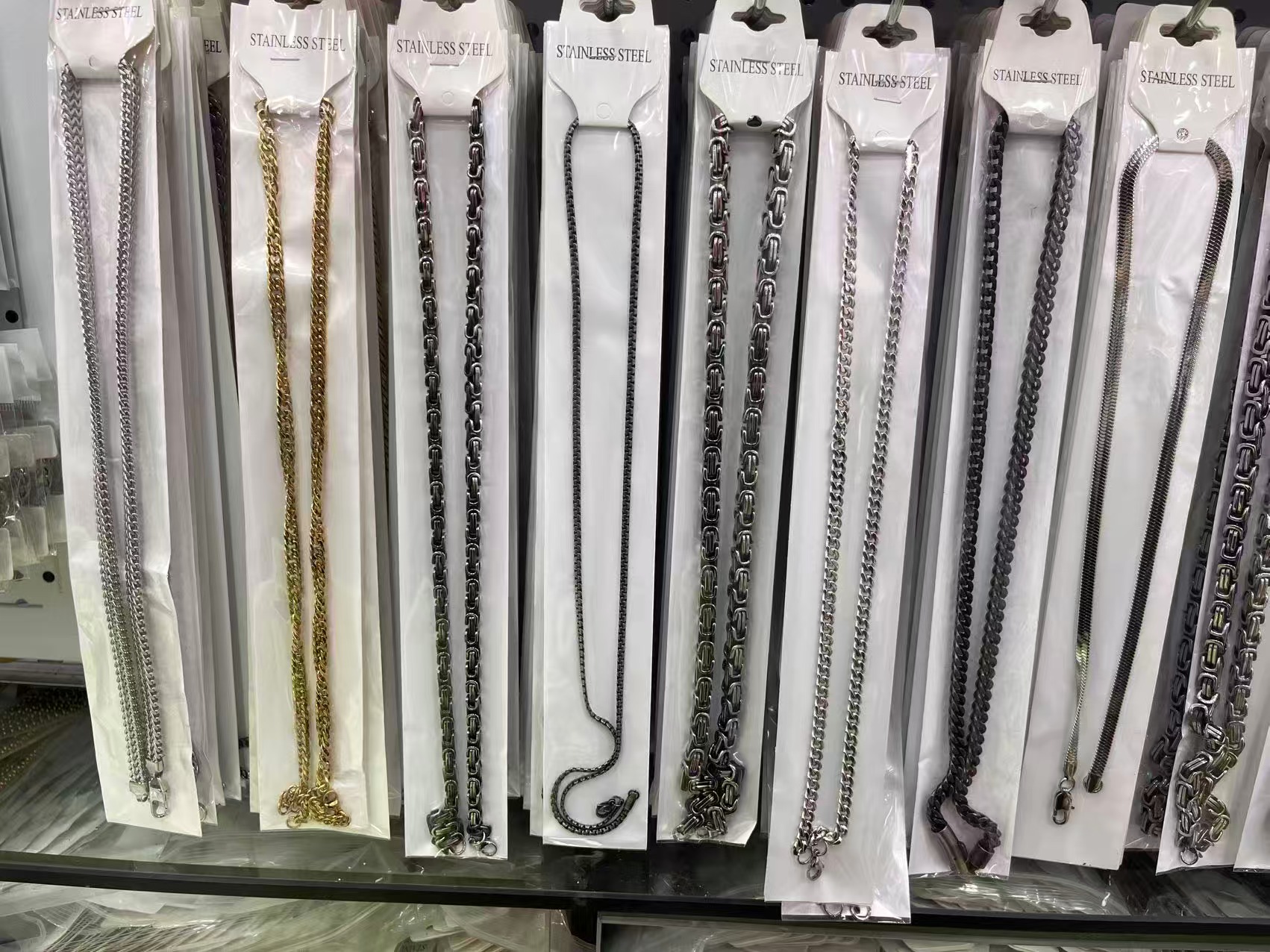Stainless Steel Chain Necklaces | Thin & Thick Cuban Link Chains for Men Women
