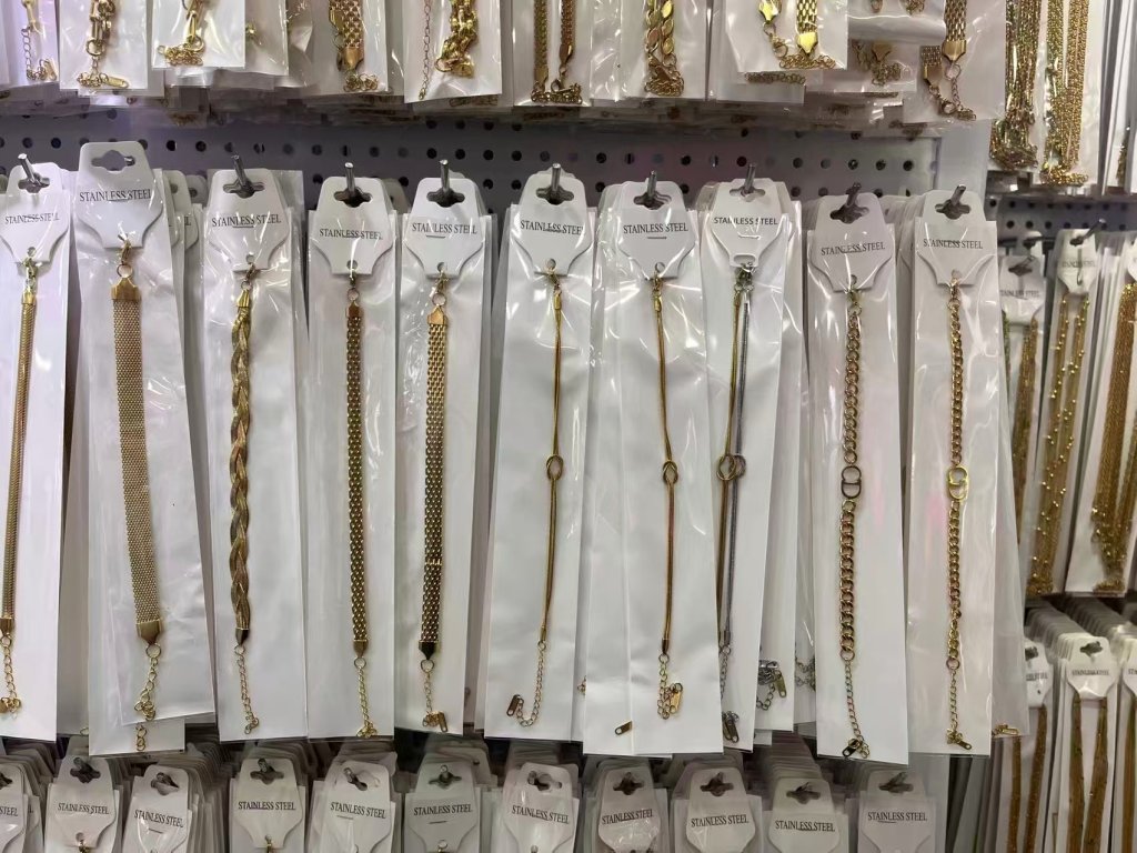 Dainty Stainless Steel Gold Chain Bracelets, Multi Style Minimalist Unisex Wrist Jewelry for Daily Hip Hop Stack Wear