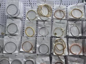 Unisex Stainless Steel Thin Bangle Bracelet, Multi‑Tone Open Cuff Metal Wrist Bangle for Women Daily Jewelry
